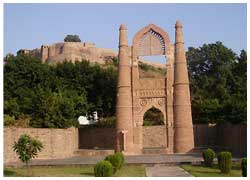 badal mahal gate