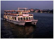 cruise ride on the river mandovi